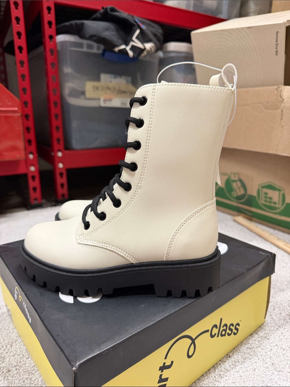 Kids Girls Youth Khari Boots Sz 13M Mid Calf Side Zipper, Art Class White